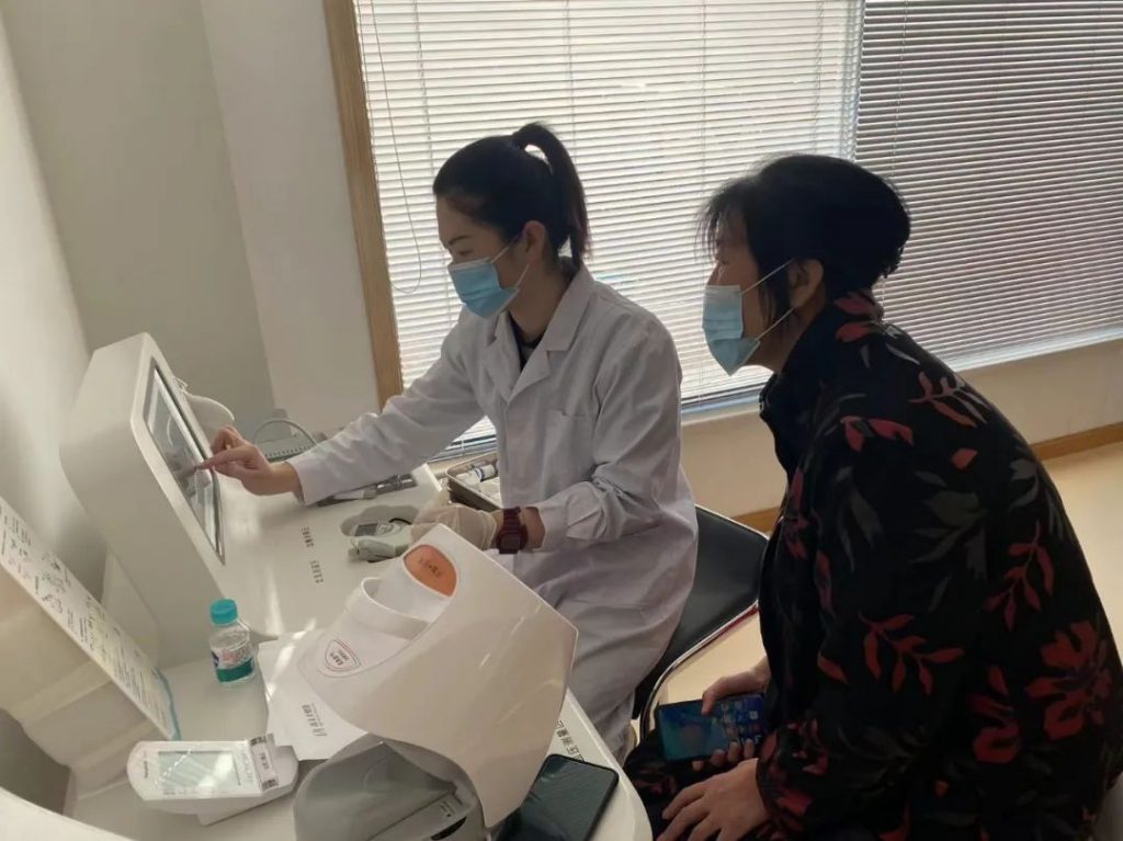 家门口体验缺血预适应训练仪，公益体检健康为伴